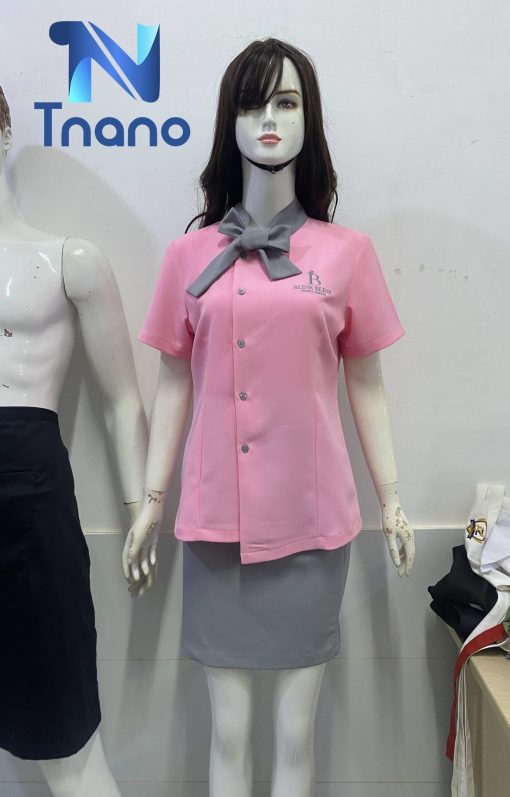 Mẫu đồng phục spa đẹp giá rẻ tại TPHCM màu hồng