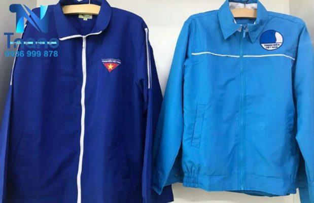 Có nhiều loại áo hội liên hiệp thanh niên Việt Nam khác nhau tùy thuộc vào hoàn cảnh mặc