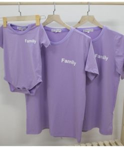 ao thun dong phuc mau tim vai cotton 319