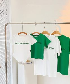 ao thun dong phuc mau xanh trang 324