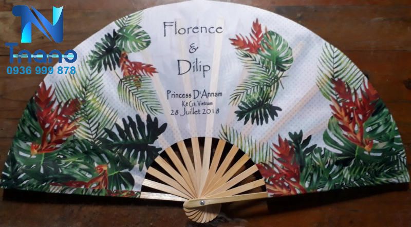 In quạt giấy theo yêu cầu giúp quảng cáo sản phẩm, thương hiệu dễ dàng In quạt giấy theo yêu cầu giúp quảng cáo sản phẩm, thương hiệu dễ dàng