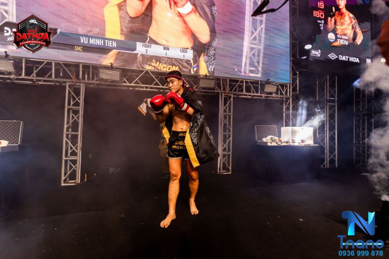 Áo choàng Muay Thái, Boxing, MMA với màu sắc bắt mắt
