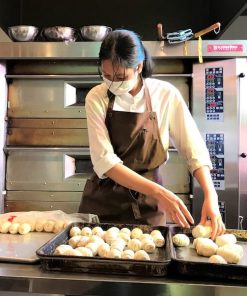 tạp dề làm bánh kem