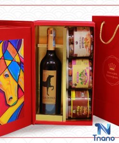 Giỏ quà Tết màu đỏ có rượu vang 03