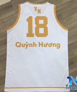 áo bóng rổ tân tạo a in họa tiết vàng đồng