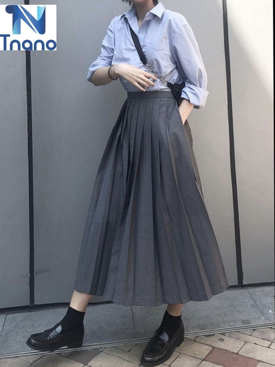 Duyên dáng nữ tính với váy xếp ly dáng dài