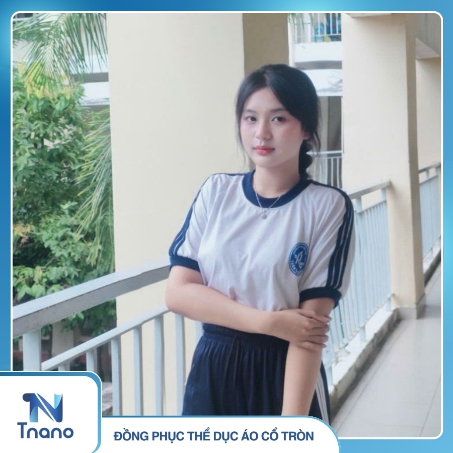 Đồng phục thể dục áo cổ tròn